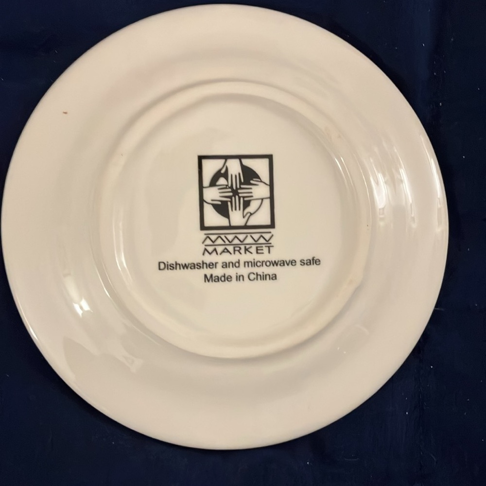 Manual Woodworkers & Weavers, Inc. 4 4 1/2” Ice Cream Motif Ceramic Mini Plates - Picture 7 of 11